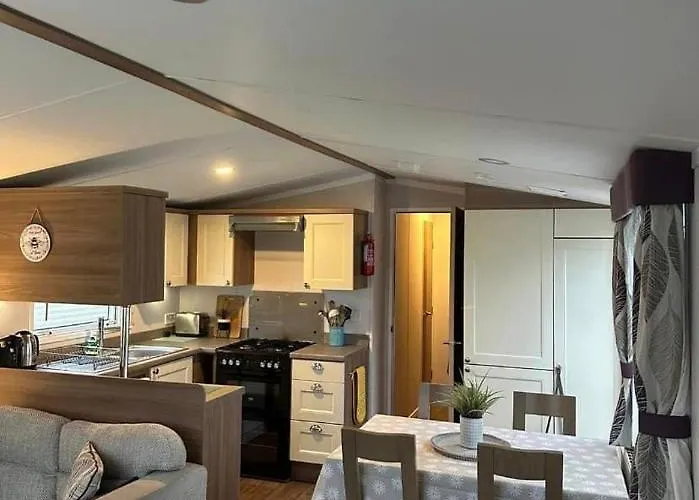 Tenby - Kiln Park Caravan Hire