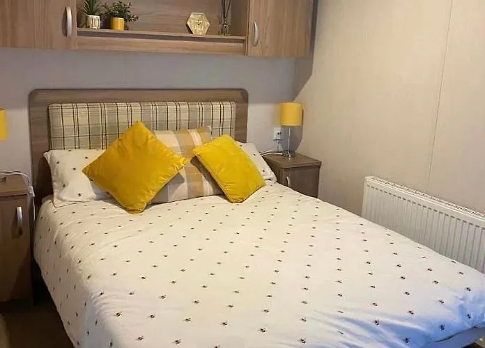 Tenby - Kiln Park Caravan Hire